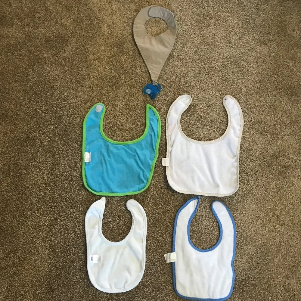 Bundle of 5 boy bibs